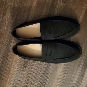 Old Navy black penny loafers style shoes, size 6